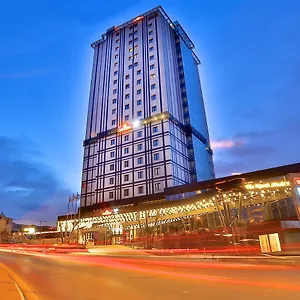 Hotell Tryp By Wyndham Basin Ekspres *****