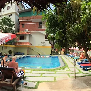 https://hotel-thushara.kerala-hotels.net