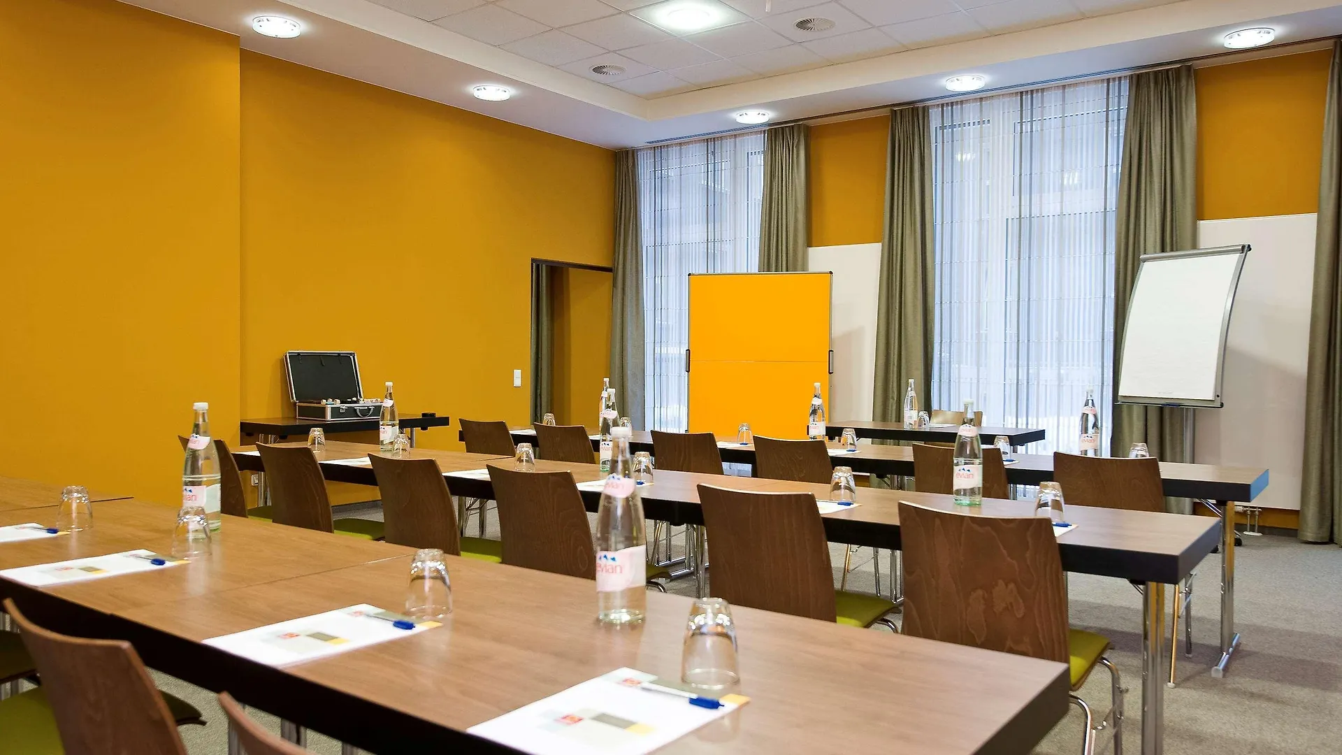Aparthotel Adagio Berlin Kurfuerstendamm 4*,